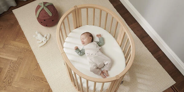 Stokke® Sleepi™ Mini Fitted Sheet White V3 - Image 3